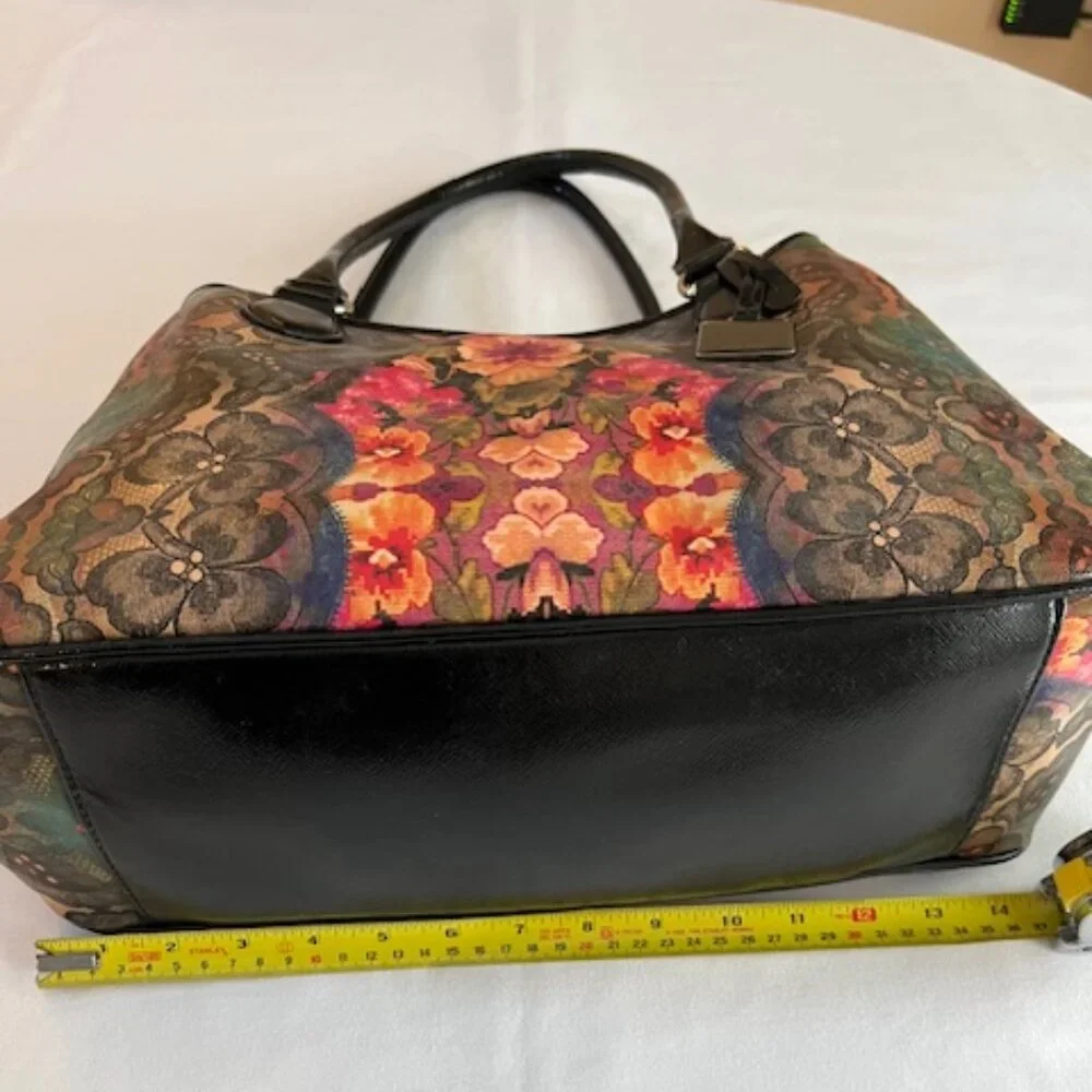 NINE WEST | Multi-color Floral with Black Trim and Bottom Lg Handbag Boho-EUC